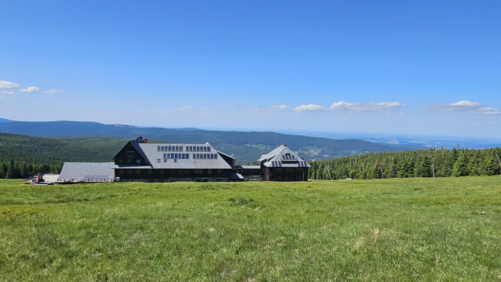 najciekawsze schroniska w Karkonoszach